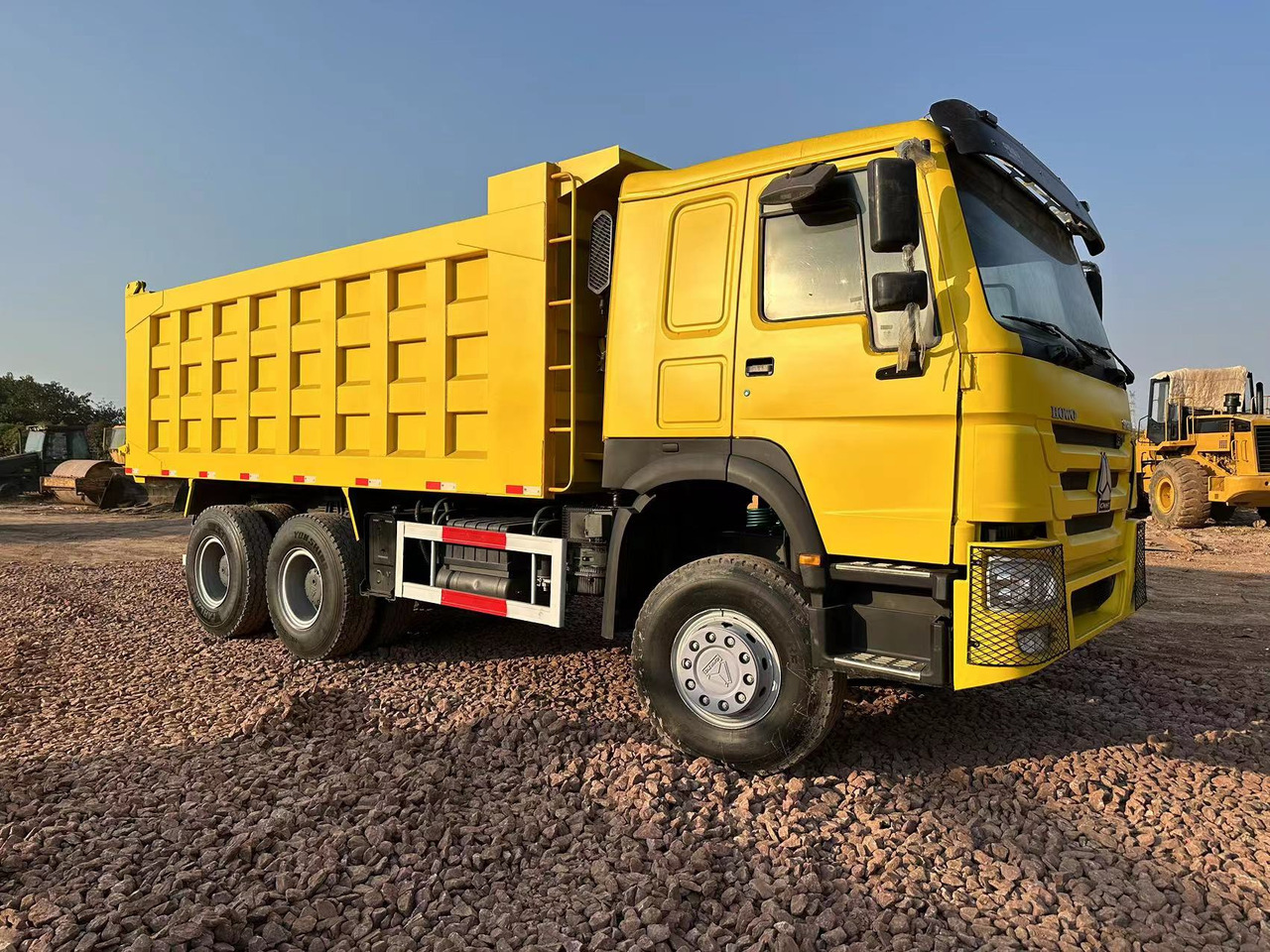 SINOTRUK HOWO 371 Dump Truck - Самосвал камион: снимка 4 SINOTRUK HOWO 371 Dump Truck - Самосвал камион: снимка 4