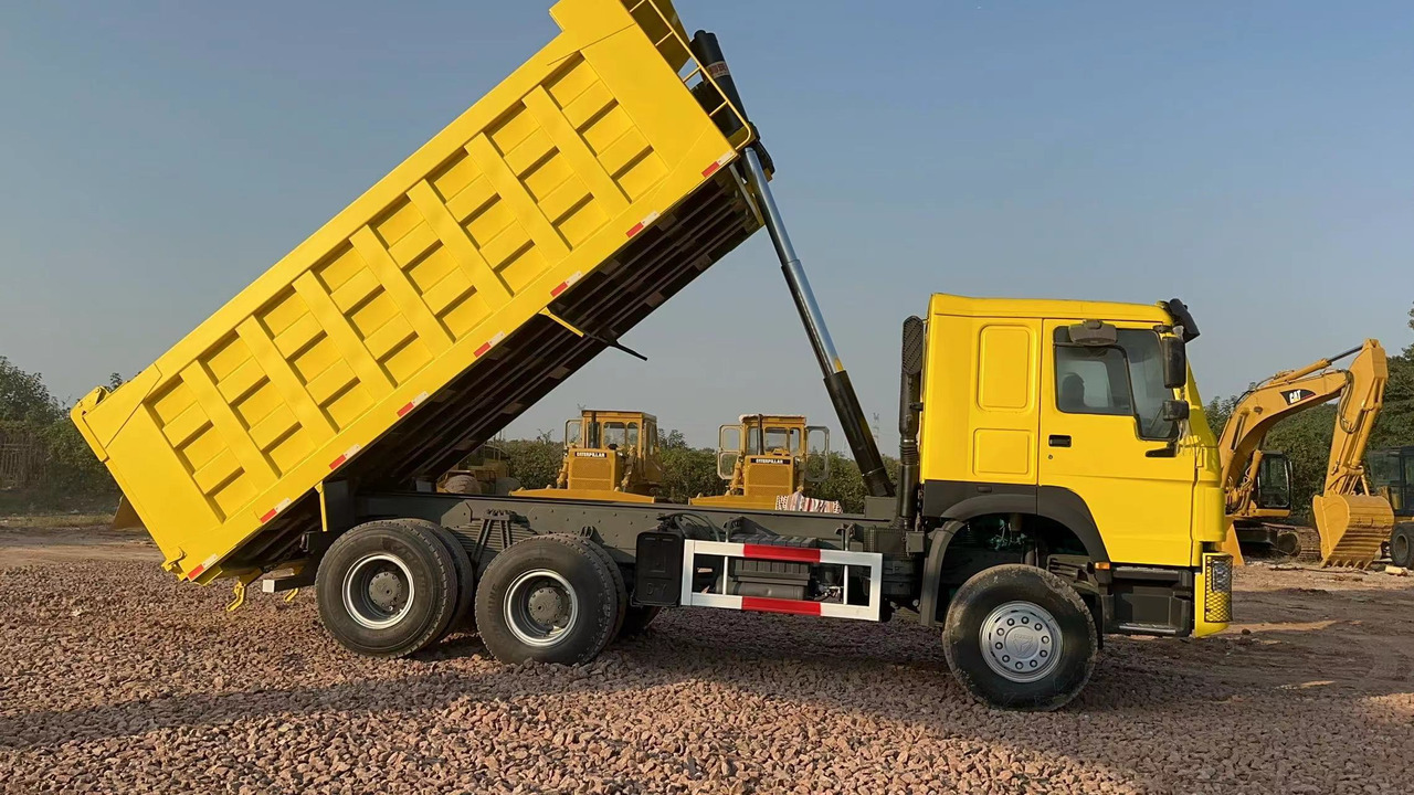 SINOTRUK HOWO 371 Dump Truck - Самосвал камион: снимка 2 SINOTRUK HOWO 371 Dump Truck - Самосвал камион: снимка 2