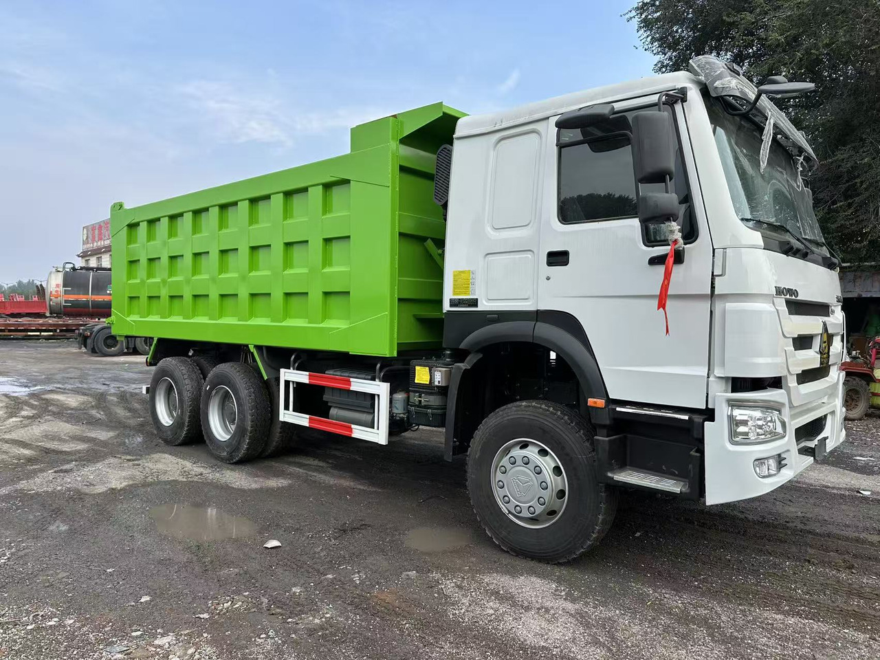 SINOTRUK HOWO 400HP 6X4 Tipper Truck - Самосвал камион: снимка 3 SINOTRUK HOWO 400HP 6X4 Tipper Truck - Самосвал камион: снимка 3