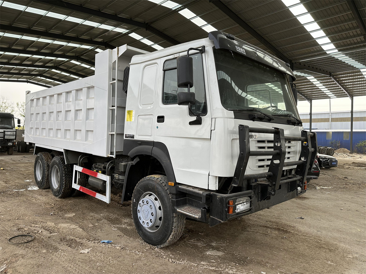 SINOTRUK HOWO Dump truck 371 6x4 - Самосвал камион: снимка 5 SINOTRUK HOWO Dump truck 371 6x4 - Самосвал камион: снимка 5