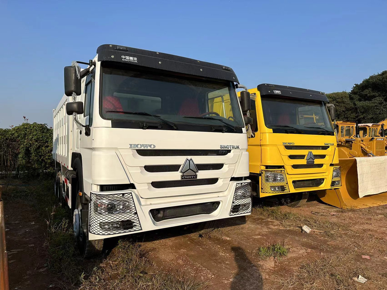 SINOTRUK HOWO HOWO 371 6x4 - Самосвал камион: снимка 1 SINOTRUK HOWO HOWO 371 6x4 - Самосвал камион: снимка 1
