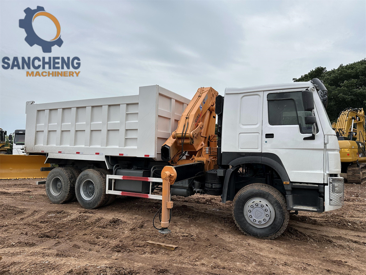 Лизинг на SINOTRUK Howo 371 6x4 crane truck SINOTRUK Howo 371 6x4 crane truck: снимка 11 Лизинг на SINOTRUK Howo 371 6x4 crane truck SINOTRUK Howo 371 6x4 crane truck: снимка 11