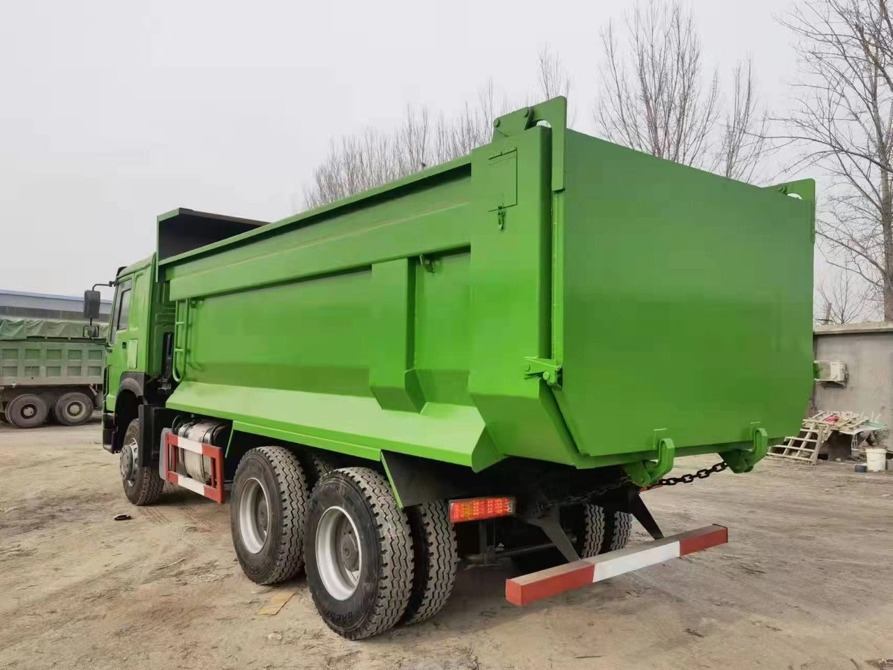 SINOTRUK Howo 6x4 Dump truck 371hp - Самосвал камион: снимка 4 SINOTRUK Howo 6x4 Dump truck 371hp - Самосвал камион: снимка 4