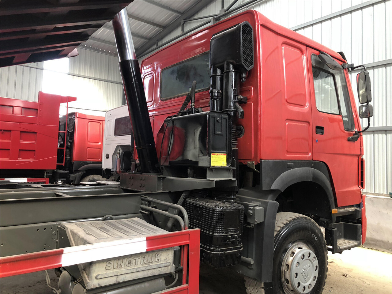 SINOTRUK Howo Dump truck 371 - Самосвал камион: снимка 4 SINOTRUK Howo Dump truck 371 - Самосвал камион: снимка 4