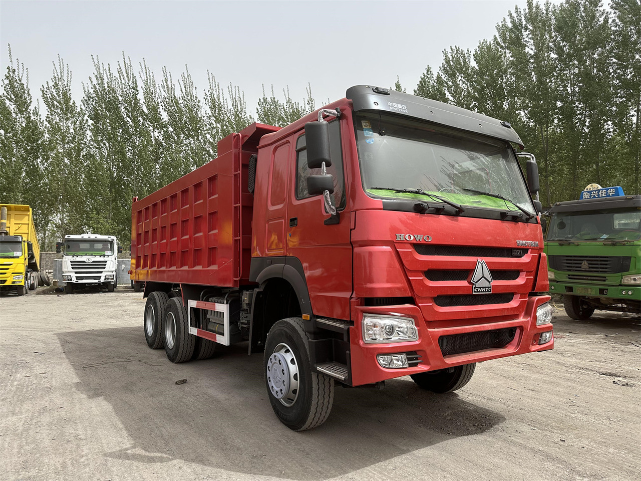 SINOTRUK Howo Dump truck 371 - Самосвал камион: снимка 2 SINOTRUK Howo Dump truck 371 - Самосвал камион: снимка 2