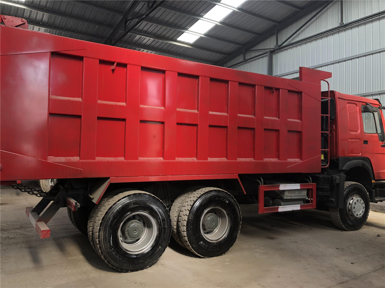 SINOTRUK Howo Dump truck 371 - Самосвал камион: снимка 3 SINOTRUK Howo Dump truck 371 - Самосвал камион: снимка 3