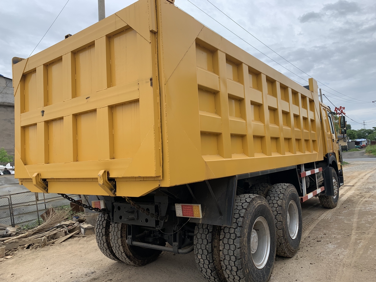 SINOTRUK Howo Dump truck 371 - Самосвал камион: снимка 2 SINOTRUK Howo Dump truck 371 - Самосвал камион: снимка 2