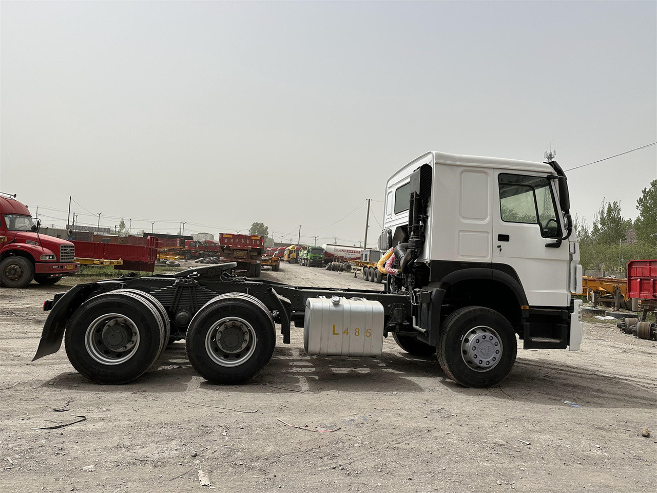 SINOTRUK Howo 371hp Truck Head - Влекач: снимка 4 SINOTRUK Howo 371hp Truck Head - Влекач: снимка 4