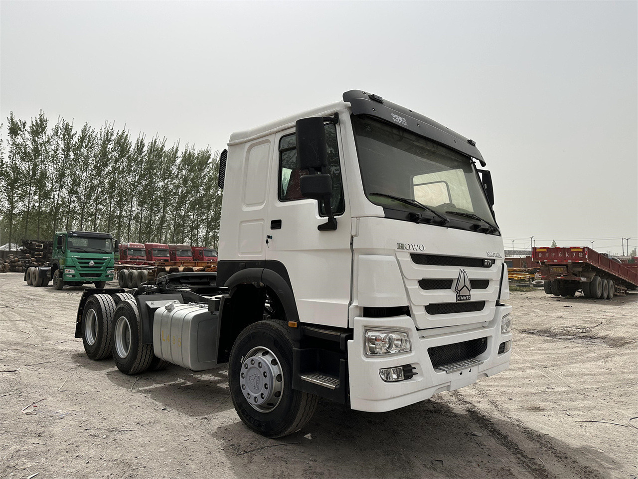 SINOTRUK Howo 371hp Truck Head - Влекач: снимка 1 SINOTRUK Howo 371hp Truck Head - Влекач: снимка 1