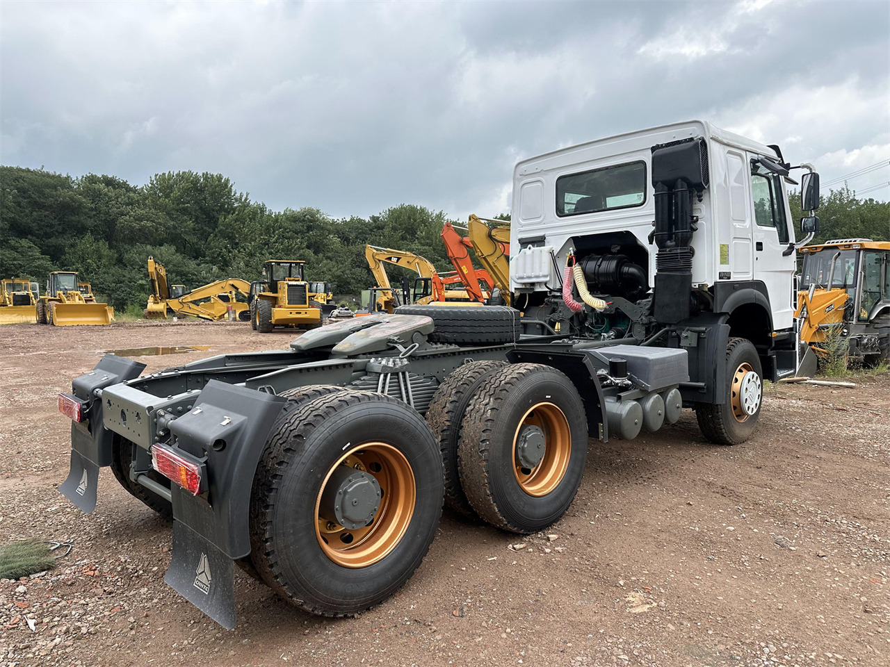 SINOTRUK Howo tractor unit 420hp - Влекач: снимка 4 SINOTRUK Howo tractor unit 420hp - Влекач: снимка 4