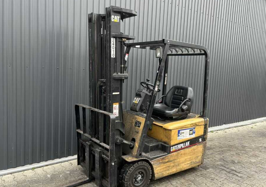 CAT Lift Trucks EP16KT - Електрокар: снимка 1 CAT Lift Trucks EP16KT - Електрокар: снимка 1