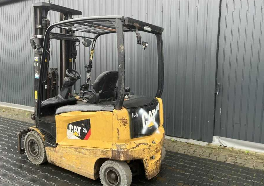 CAT Lift Trucks EP25CN - Електрокар: снимка 3 CAT Lift Trucks EP25CN - Електрокар: снимка 3