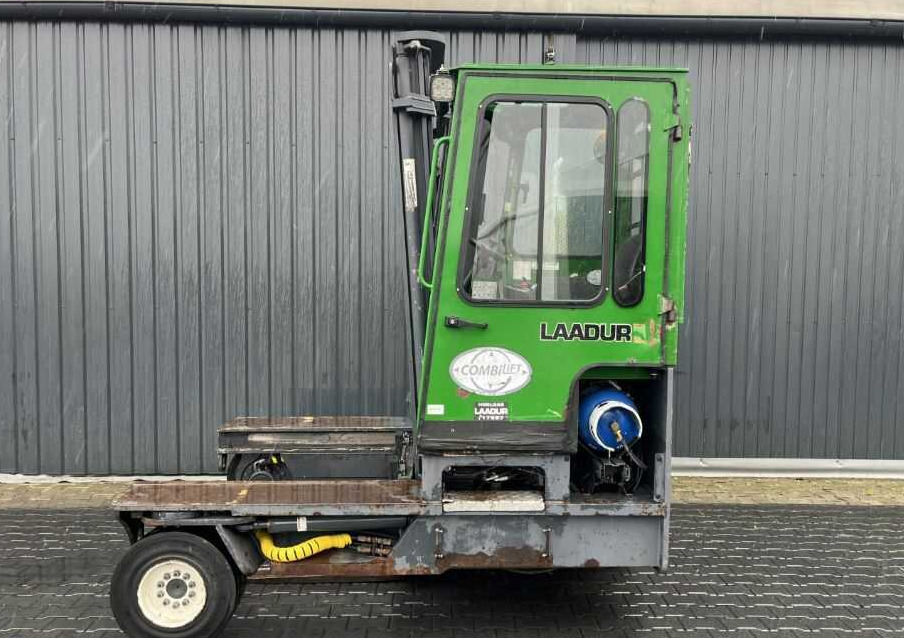 Combilift C5000XL - Страничен товарач: снимка 2 Combilift C5000XL - Страничен товарач: снимка 2