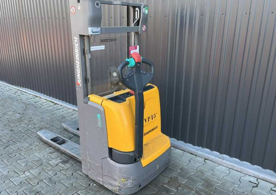 Jungheinrich EJC112 - Стакер: снимка 3 Jungheinrich EJC112 - Стакер: снимка 3