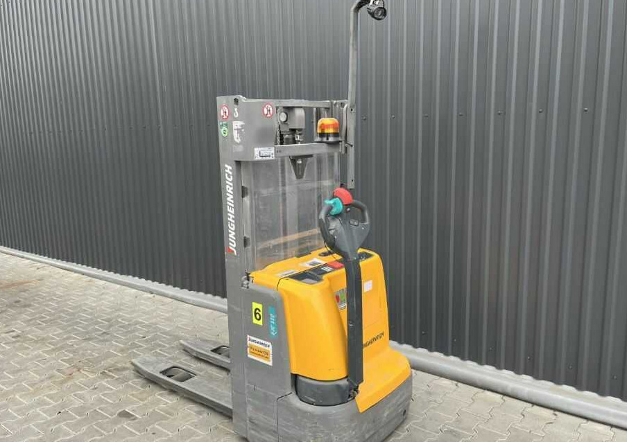 Jungheinrich EJC112 - Стакер: снимка 3 Jungheinrich EJC112 - Стакер: снимка 3