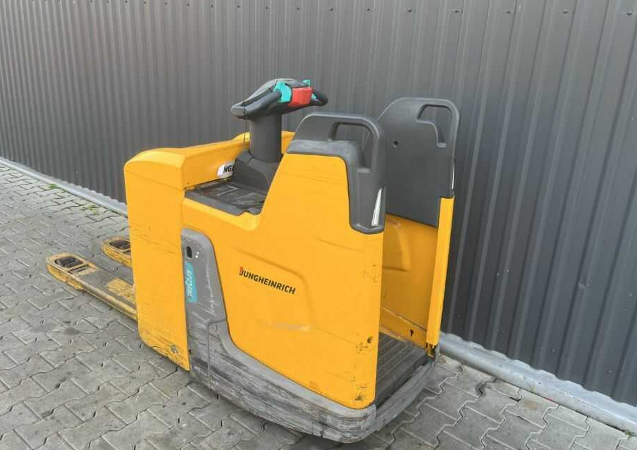 Jungheinrich ERE225 - Палетна количка: снимка 3 Jungheinrich ERE225 - Палетна количка: снимка 3