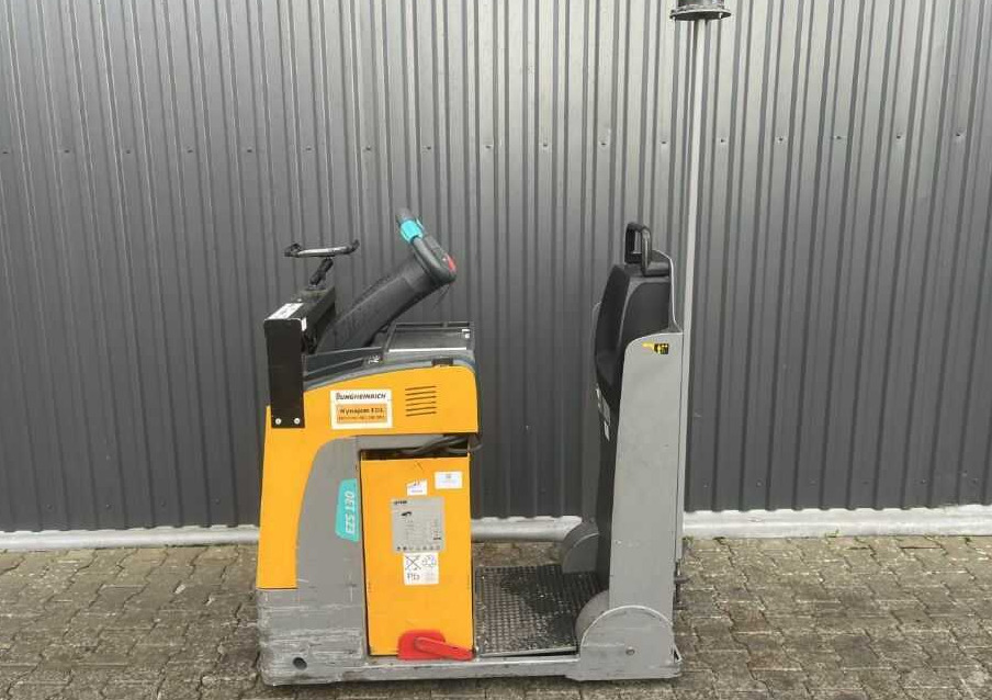 Jungheinrich EZS130 - Електрически влекач: снимка 2 Jungheinrich EZS130 - Електрически влекач: снимка 2