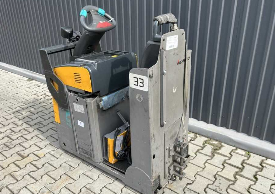 Jungheinrich EZS130 - Електрически влекач: снимка 3 Jungheinrich EZS130 - Електрически влекач: снимка 3