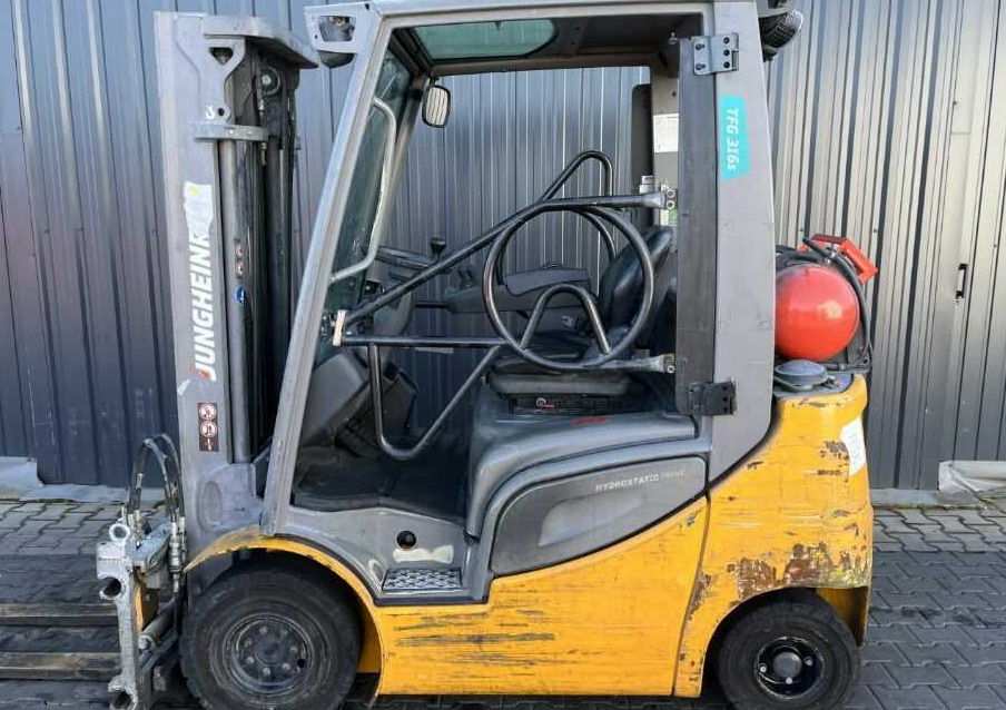 Jungheinrich TFG316s - Газокар: снимка 2 Jungheinrich TFG316s - Газокар: снимка 2