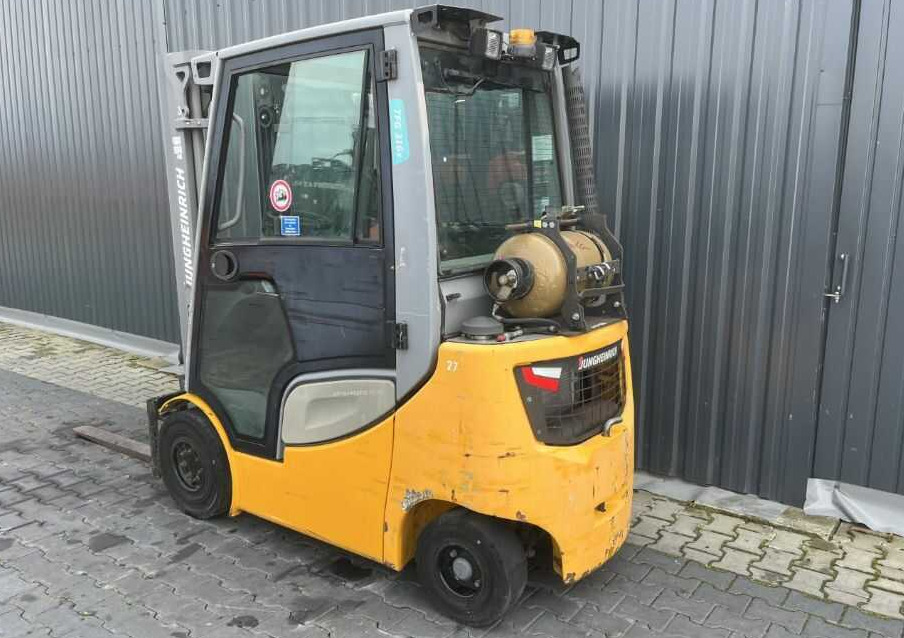 Jungheinrich TFG316s - Газокар: снимка 3 Jungheinrich TFG316s - Газокар: снимка 3
