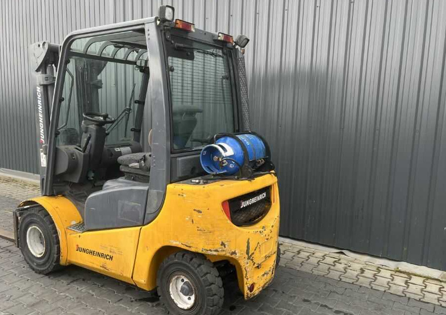 Jungheinrich TFG425 - Газокар: снимка 3 Jungheinrich TFG425 - Газокар: снимка 3
