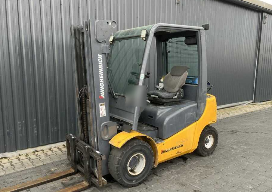 Jungheinrich TFG425 - Газокар: снимка 1 Jungheinrich TFG425 - Газокар: снимка 1