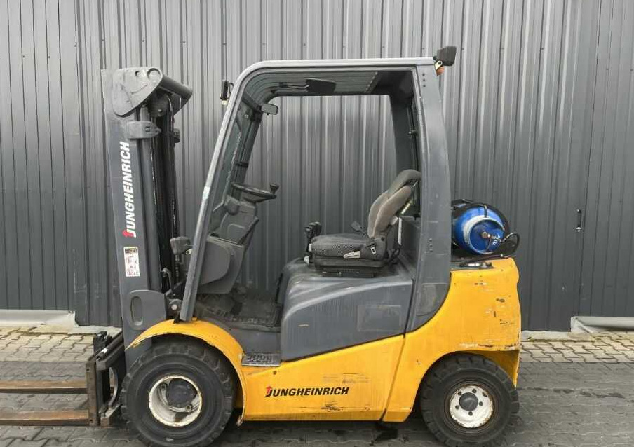 Jungheinrich TFG425 - Газокар: снимка 2 Jungheinrich TFG425 - Газокар: снимка 2