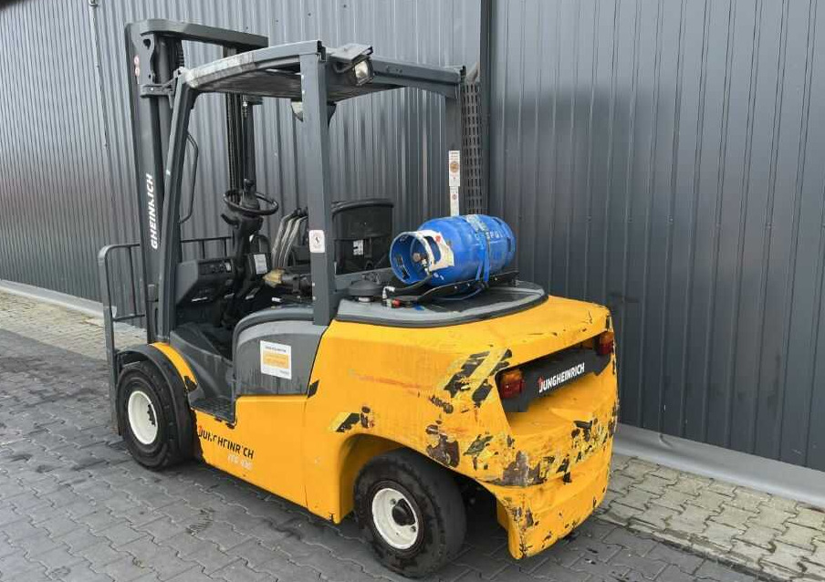 Jungheinrich TFG435 - Газокар: снимка 3 Jungheinrich TFG435 - Газокар: снимка 3