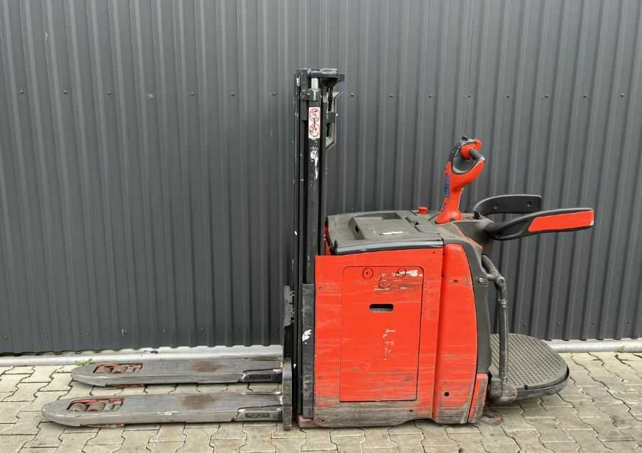 Linde D10AP - Стакер: снимка 2 Linde D10AP - Стакер: снимка 2