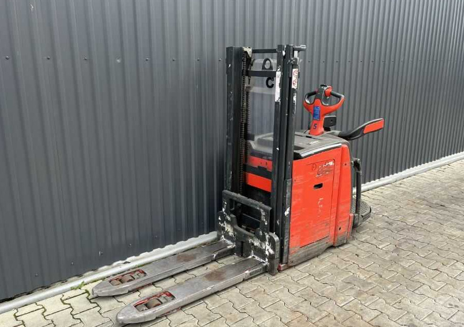 Linde D10AP - Стакер: снимка 1 Linde D10AP - Стакер: снимка 1