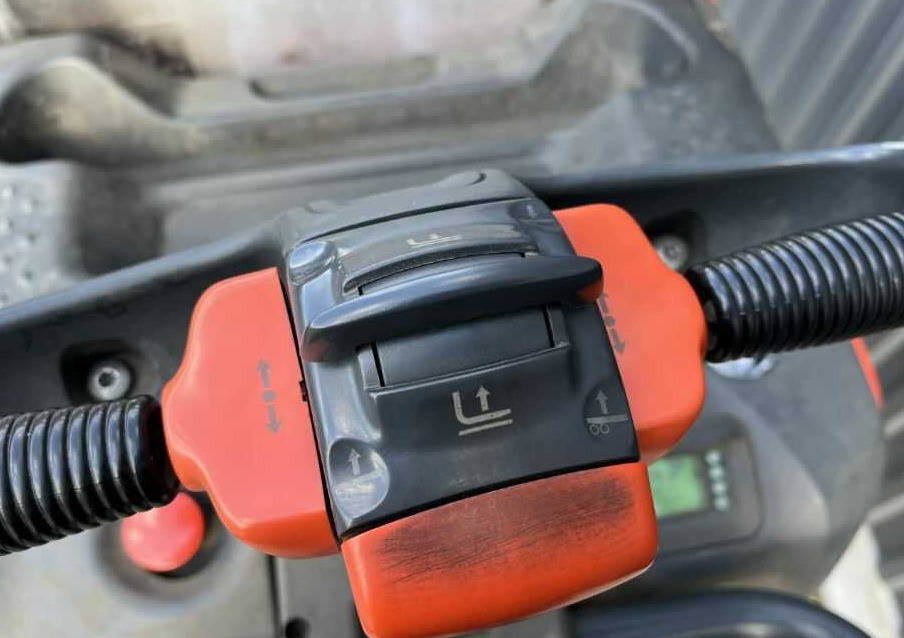 Стакер Linde D12AP: снимка 8 Стакер Linde D12AP: снимка 8