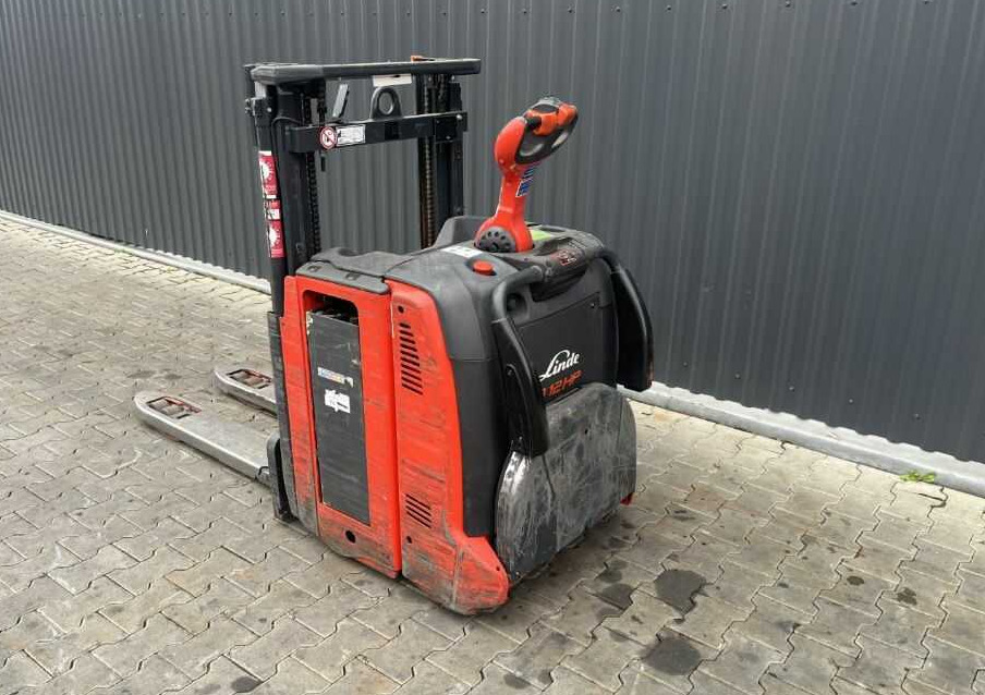 Linde D12HSP - Стакер: снимка 3 Linde D12HSP - Стакер: снимка 3