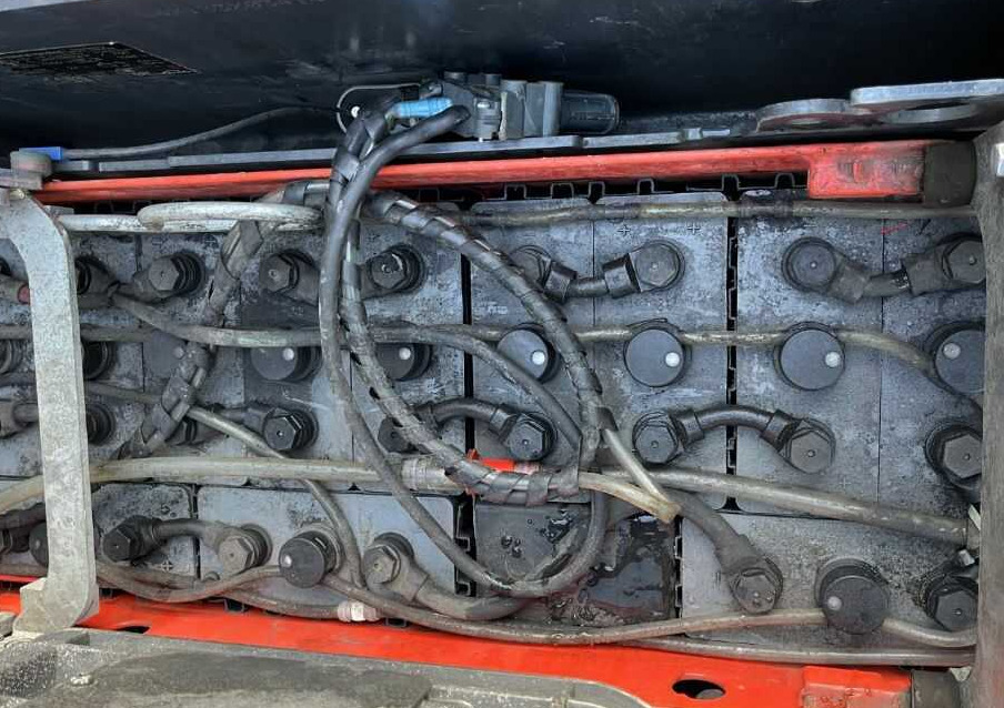 Linde D12SP - Стакер: снимка 5 Linde D12SP - Стакер: снимка 5