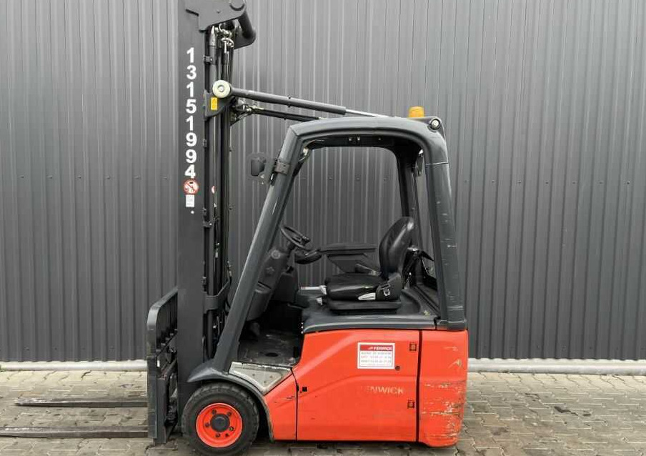 Linde E15-01 - Електрокар: снимка 2 Linde E15-01 - Електрокар: снимка 2
