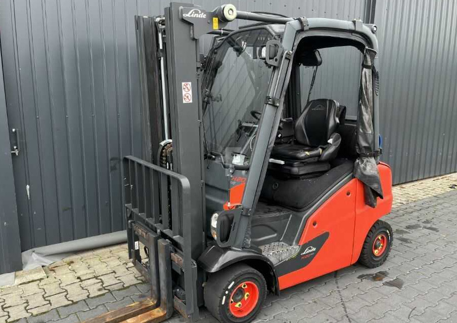 Linde H20T-01 - Газокар: снимка 1 Linde H20T-01 - Газокар: снимка 1