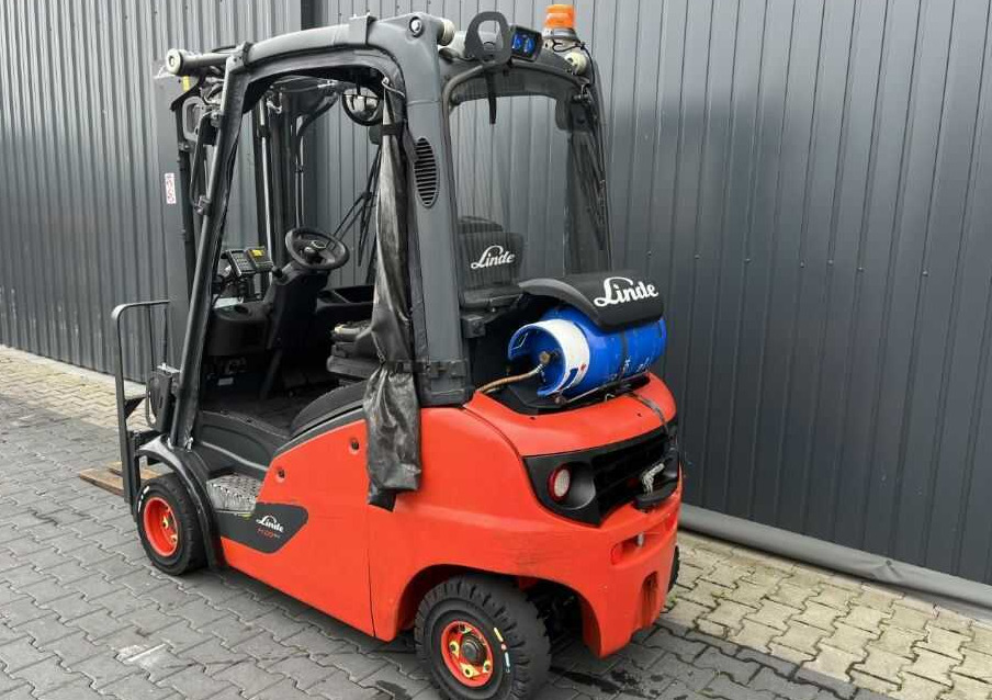 Linde H20T-01 - Газокар: снимка 3 Linde H20T-01 - Газокар: снимка 3