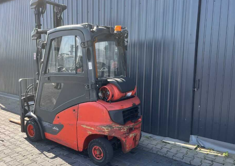 Linde H20T-01 - Газокар: снимка 3 Linde H20T-01 - Газокар: снимка 3
