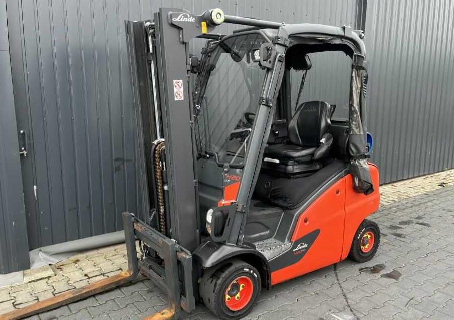 Linde H20T-01 - Газокар: снимка 1 Linde H20T-01 - Газокар: снимка 1