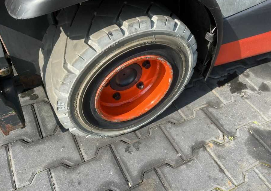 Газокар Linde H20T-01: снимка 9