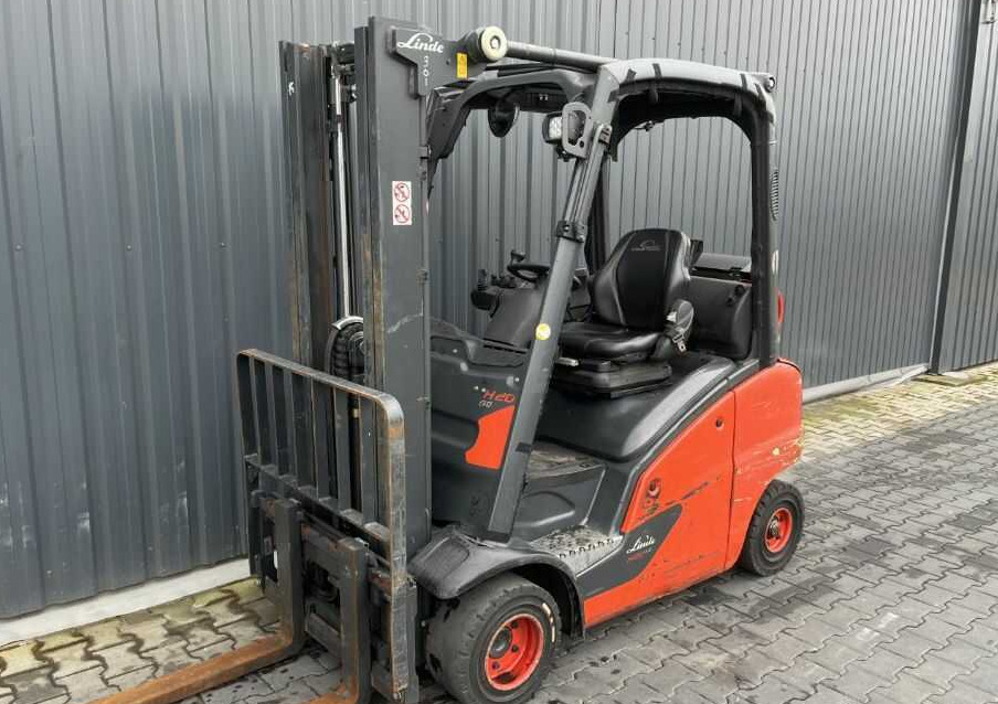 Linde H20T-01 - Газокар: снимка 1 Linde H20T-01 - Газокар: снимка 1