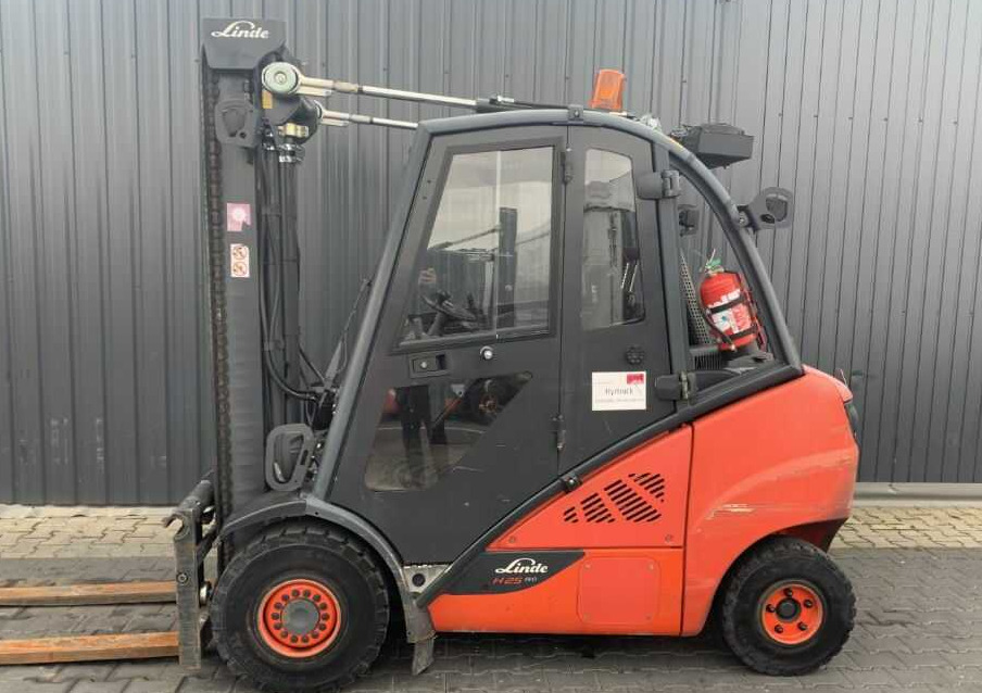 Linde H25D-02/600 - Дизелов мотокар: снимка 2 Linde H25D-02/600 - Дизелов мотокар: снимка 2