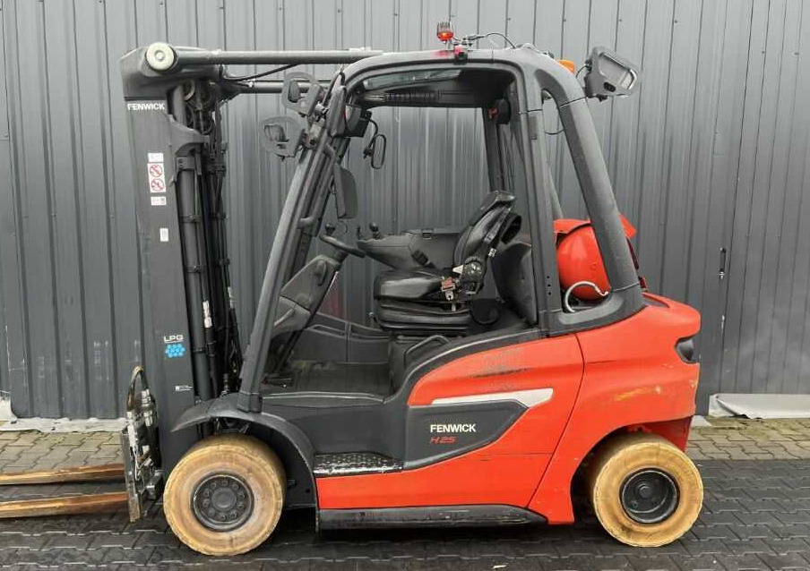 Linde H25T-01 - Газокар: снимка 2 Linde H25T-01 - Газокар: снимка 2
