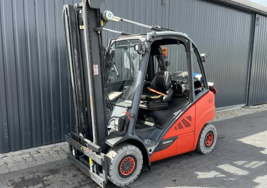 Linde H25T-02 - Газокар: снимка 1 Linde H25T-02 - Газокар: снимка 1