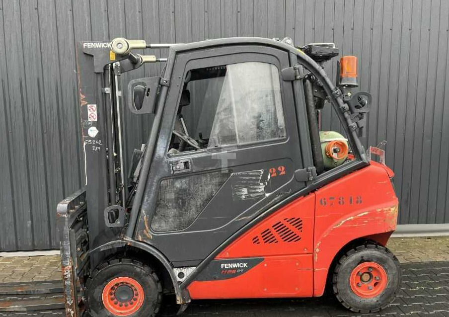 Linde H25T-02 - Газокар: снимка 2 Linde H25T-02 - Газокар: снимка 2