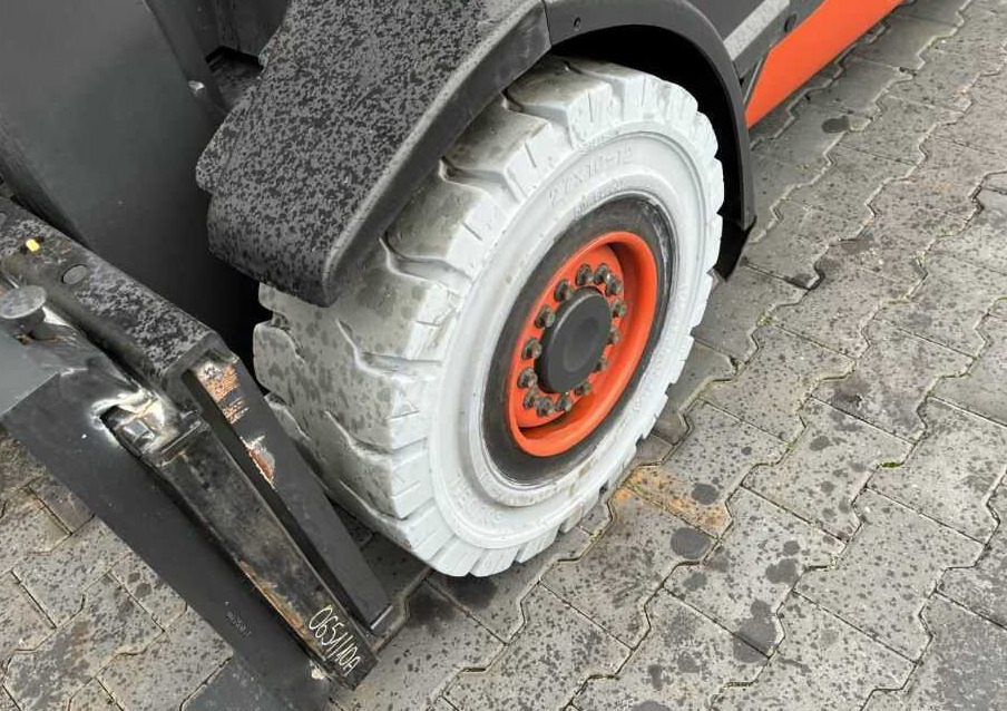 Linde H30T-02 - Газокар: снимка 5 Linde H30T-02 - Газокар: снимка 5