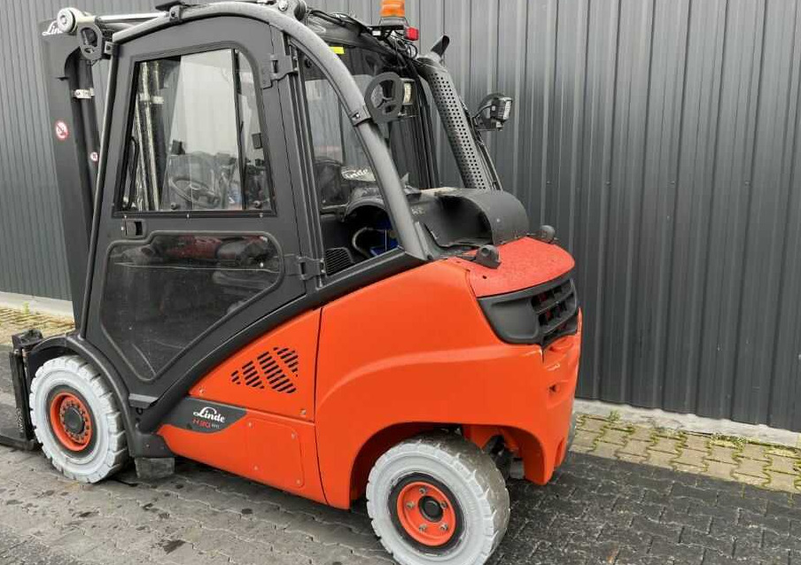 Linde H30T-02 - Газокар: снимка 3 Linde H30T-02 - Газокар: снимка 3