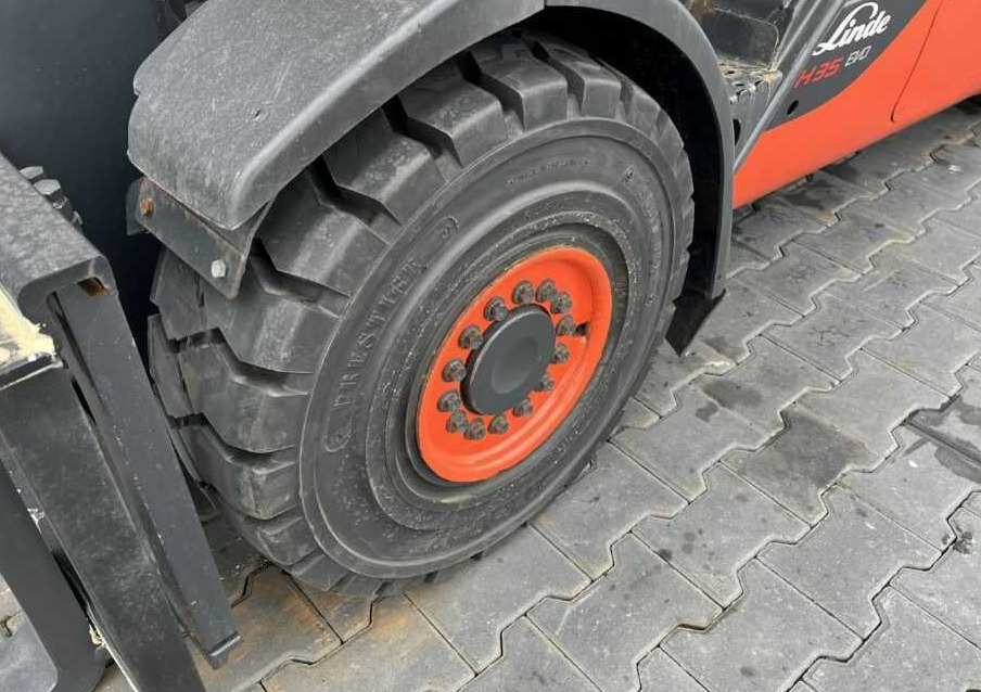 Газокар Linde H35T-02: снимка 10