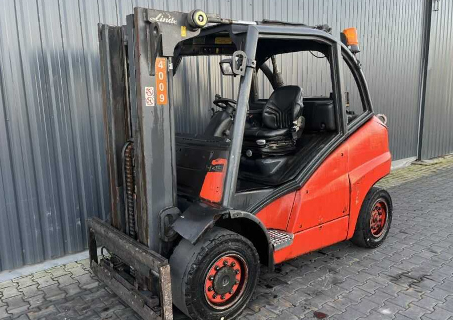 Linde H45D - Дизелов мотокар: снимка 1 Linde H45D - Дизелов мотокар: снимка 1
