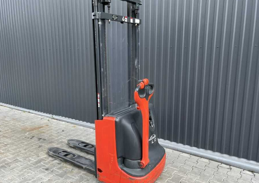 Linde L12 - Стакер: снимка 1 Linde L12 - Стакер: снимка 1