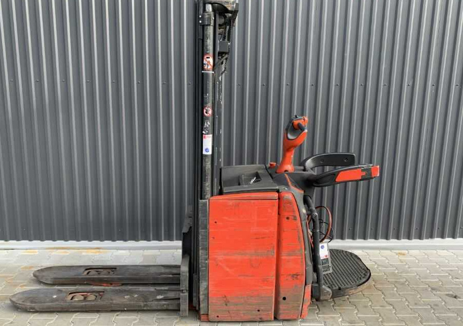 Стакер Linde L20AP: снимка 6